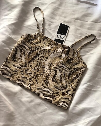Zara crop