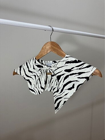 Beden Zebra desenli seyyar yaka