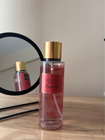 Victorias Secret Vücut Spreyi (Romantic)