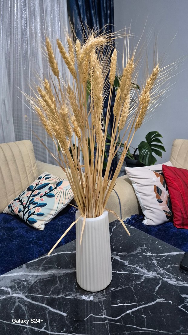 Beyaz Şık  Vazo ve buğday başakları - Görsel 2
