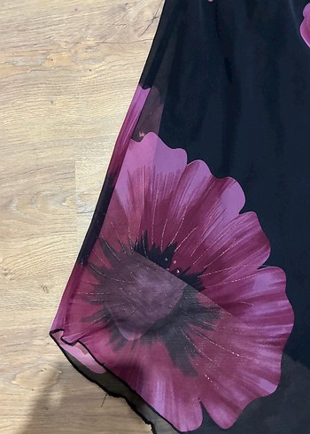 Bordo Çiçek Desenli Askısız Abiye Elbise - Görsel 5