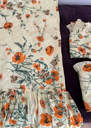 Çiçek Desenli Fırfırlı yatak örtüsü ve yastık kılıfları - Görsel 2