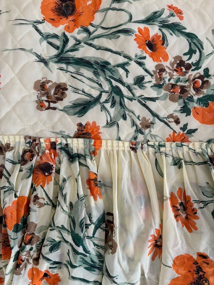 Çiçek Desenli Fırfırlı yatak örtüsü ve yastık kılıfları - Görsel 3