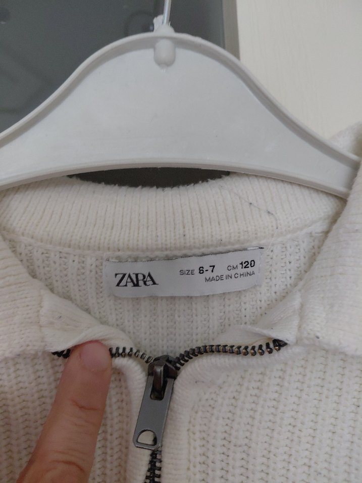 Çizgili Beyaz Triko Çocuk Kazak - Görsel 3