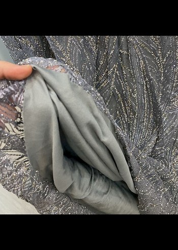 Gri İşlemeli Uzun Kollu Abiye Elbise - Görsel 11