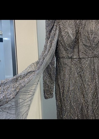 Gri İşlemeli Uzun Kollu Abiye Elbise - Görsel 6