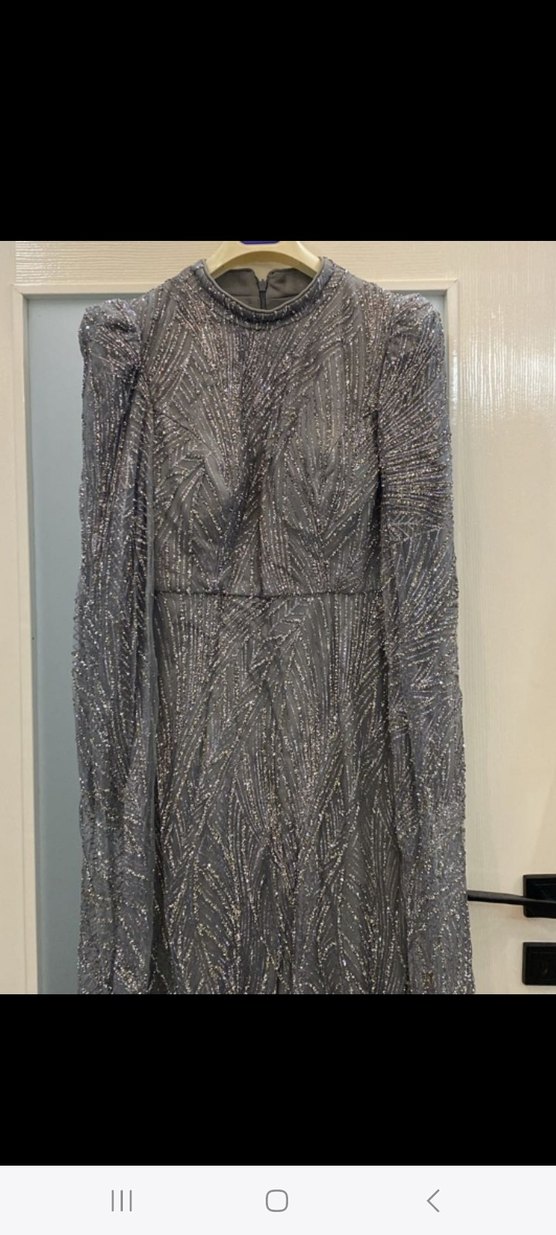 Gri İşlemeli Uzun Kollu Abiye Elbise - Görsel 2