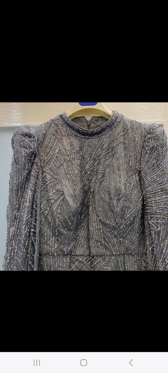 Gri İşlemeli Uzun Kollu Abiye Elbise - Görsel 4