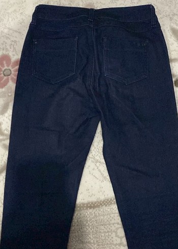 Zincir Detaylı Lacivert Kadın Kot Pantolon - Görsel 9