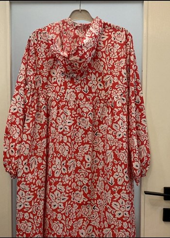 Düğmeli Kırmızı Desenli Uzun Kadın Elbise - Görsel 7