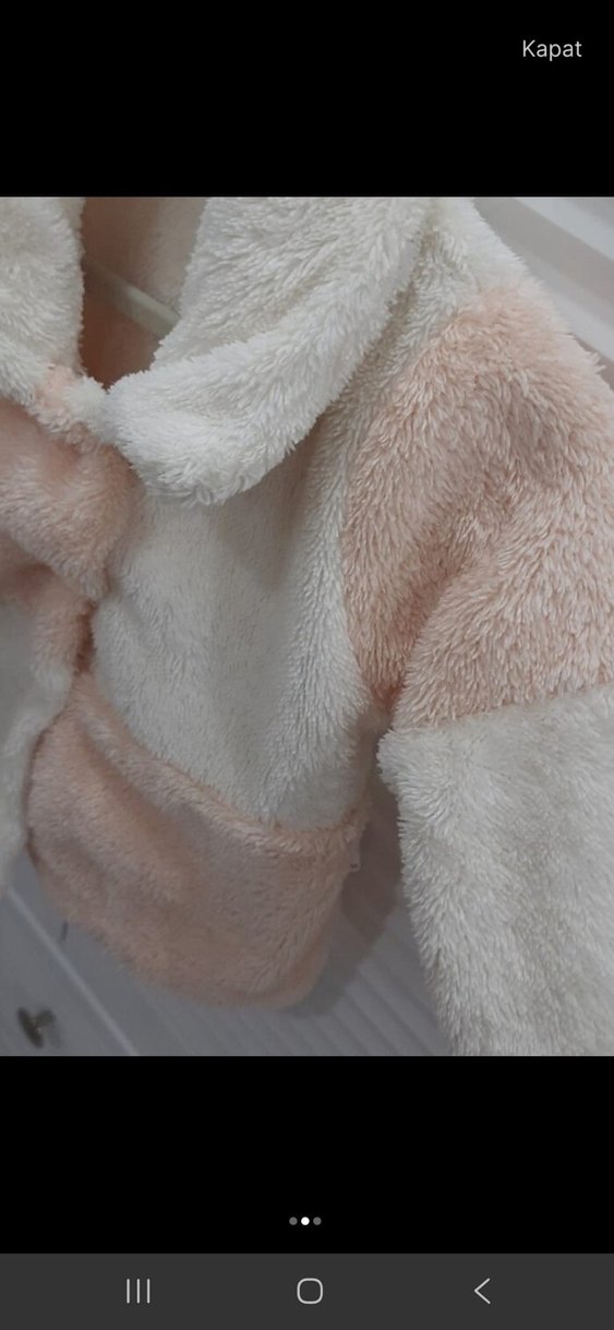 Kız Çocuk Beyaz Peluş Mont - Görsel 2