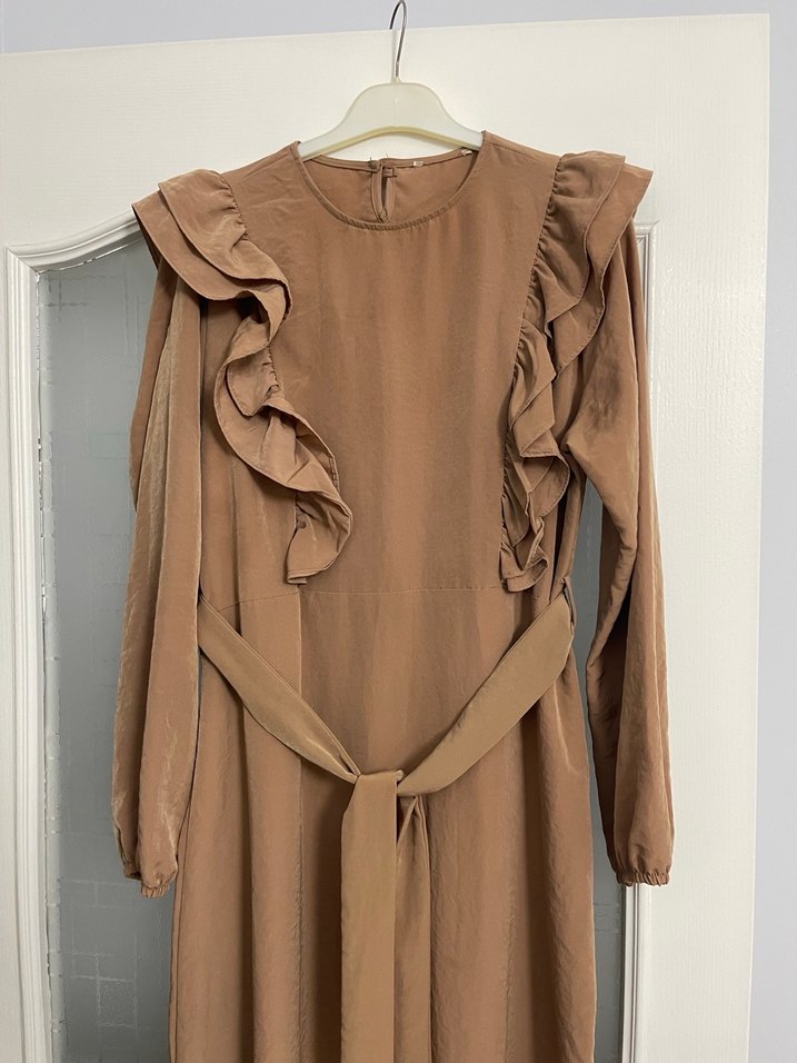 Fırfırlı Elbise - Görsel 3