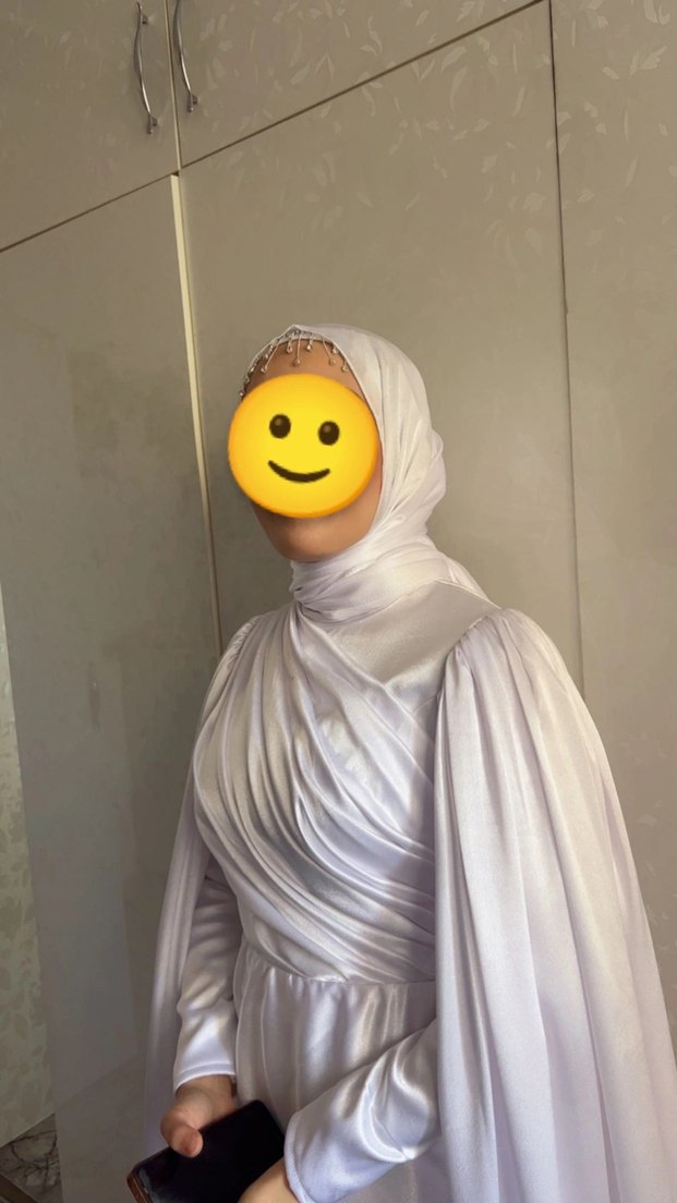 Beyaz Uzun Drapeli Tesettür Gelinlik
Nikah elbisesi 
imza günü - Görsel 3