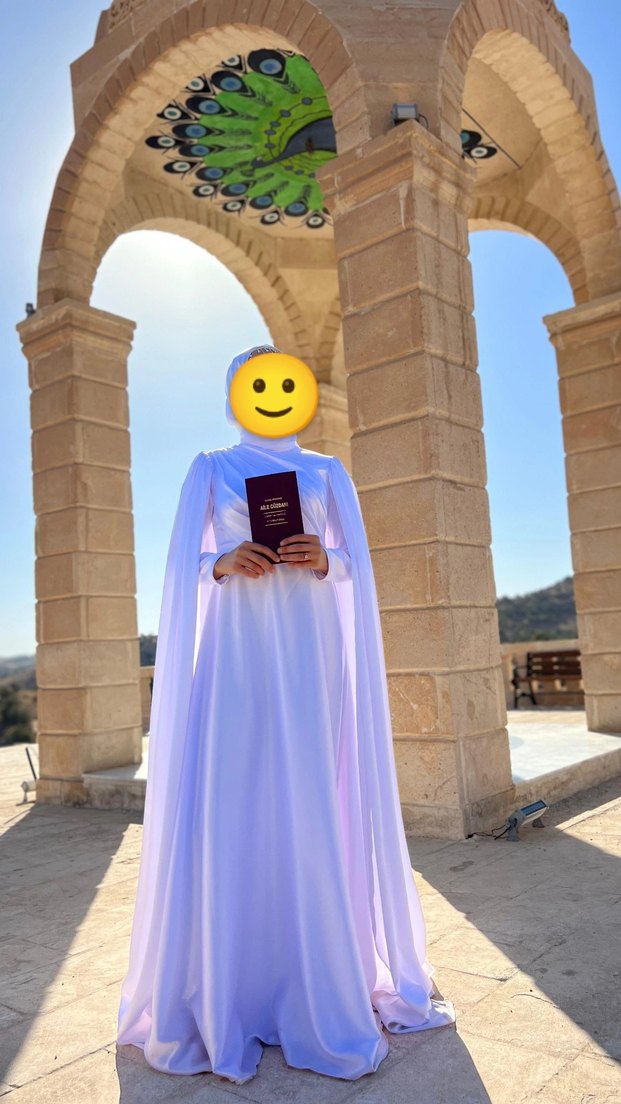 Beyaz Uzun Drapeli Tesettür Gelinlik
Nikah elbisesi 
imza günü - Görsel 4