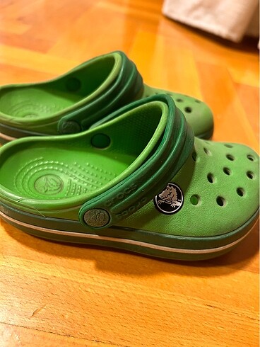 25 Beden Crocs çocuk terlik
