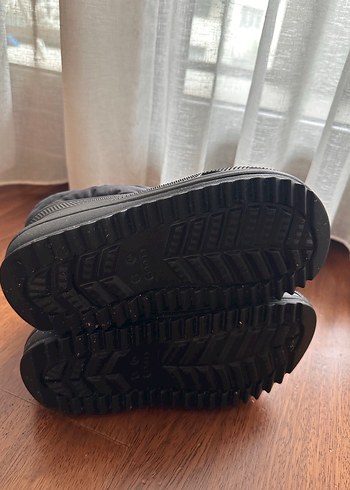 Crocs Klasik Neo Puff Kısa Bot W Kar Çizmesi Siyah 35 Numara - Görsel 4
