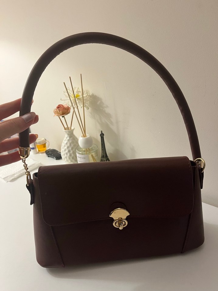 Bordo Deri Kadın Çanta Tokalı - Görsel 2
