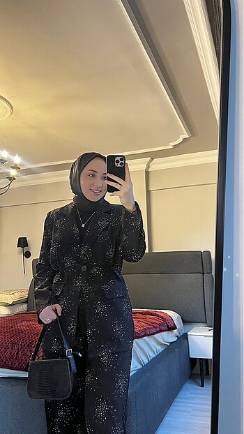 m Beden Siyah taşlı takım