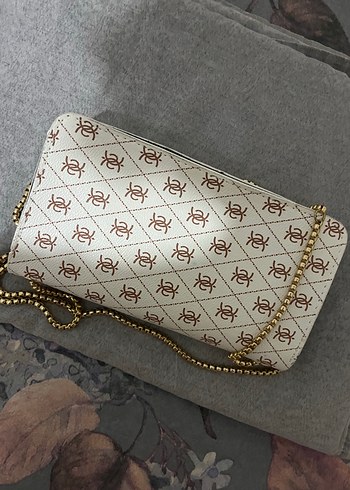 Zincir Detaylı Beyaz Yılan Desenli Kadın Çanta - Görsel 2