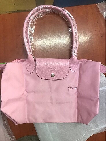 Diğer pembe longchamp m size