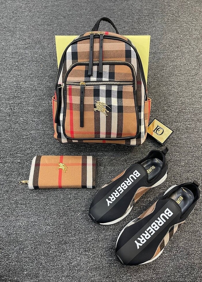 BURBERRY set - Görsel 4