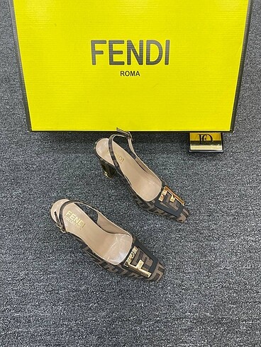 Fendi ayakkabı