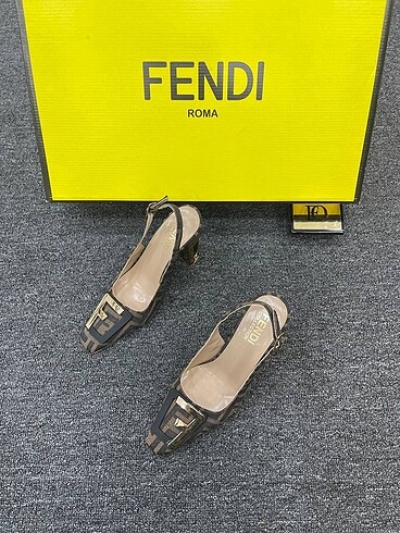 diğer Beden Fendi ayakkabı