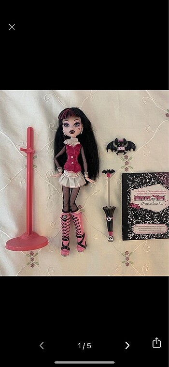Draculaura
