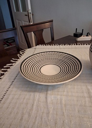 Çin malı Ekru Renkte Siyah Desenli Seramik Vazo ve Tabağı - Görsel 6