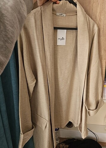 Yeni bej kimono