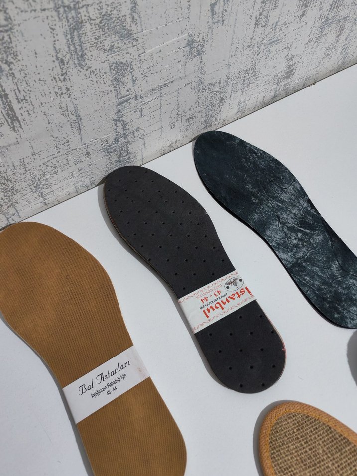 Gri ve Kahverengi Erkek Kadın Ayakkabı Taban - Görsel 2