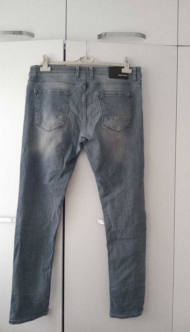 Gri Düğmeli Erkek Denim Jean - Görsel 3