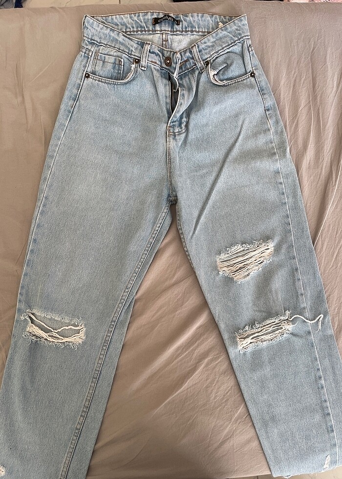 Yırtık pantolon - Görsel 2