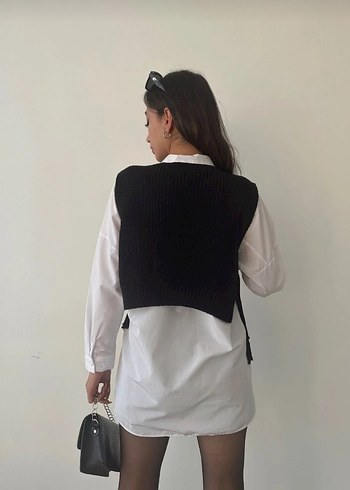 Siyah Örgü Kısa Süveter - Görsel 2