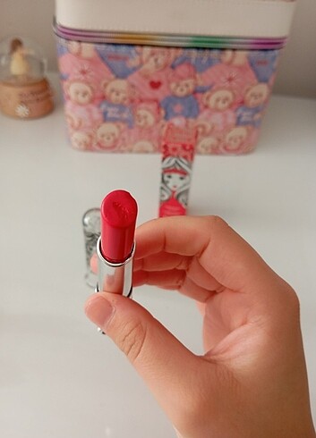 Beden Benefit tint ruj