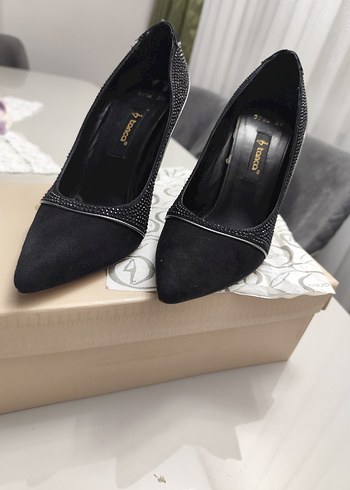 Kemal Tanca Siyah Süet Stiletto Klasik Kadın Ayakkabı - Görsel 2