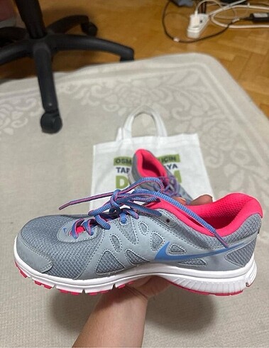 38 Beden gri Renk Nike spor ayakkabı