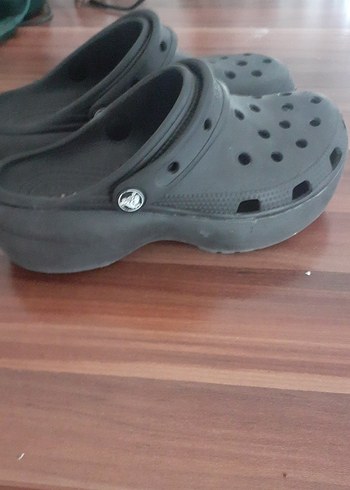 35 Beden gri Renk Orj. Crocs yepyeni