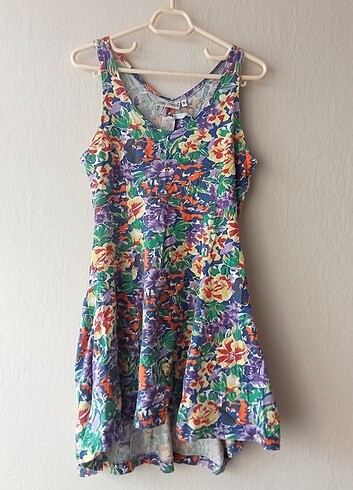 Yazlık çiçekli elbise