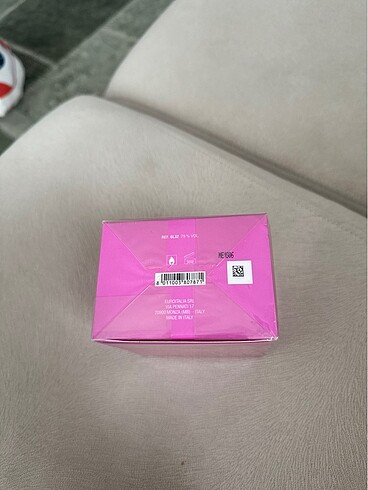 Beden Renk Moschino pink bouquet eau de toılette parfüm