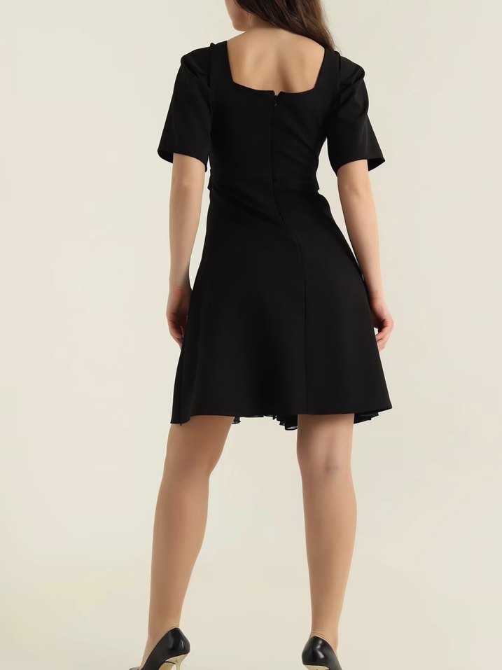 Kemerli Siyah Mini Gotik Elbise - Görsel 4