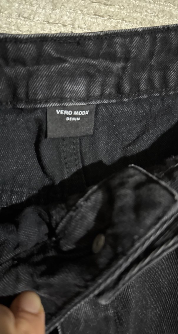 Siyah Salaş Mini Kot Şort - Görsel 2