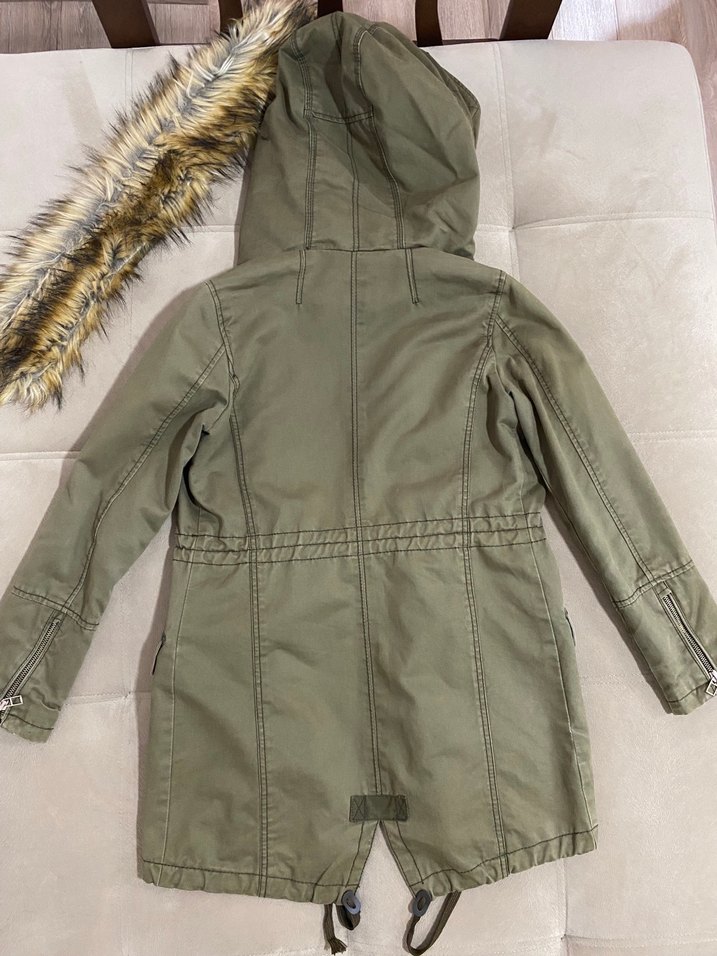 haki renkli kürklü bershka parka - Görsel 3