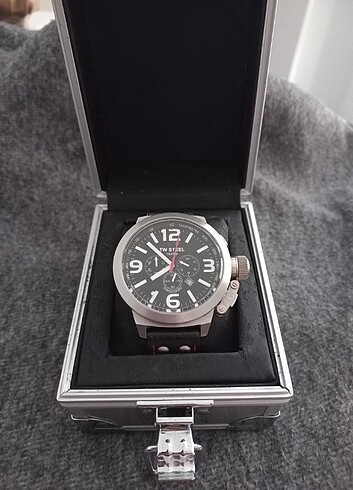 TW STEEL SAAT