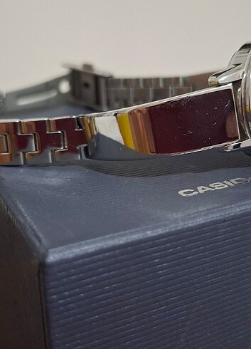 Casio Casio Kadın Kol Saati