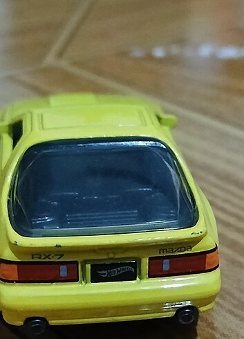 39 Mazada Savanna RX-7
