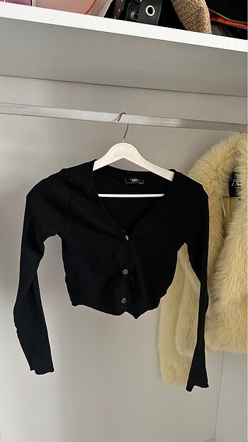 crop triko ceket