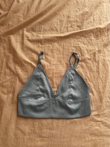 stradivarius crop