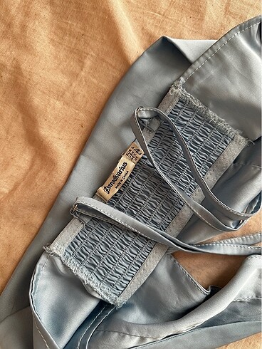 l Beden stradivarius crop