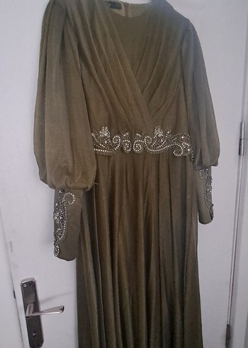 nakışlı uzun kollu elbise - Görsel 2